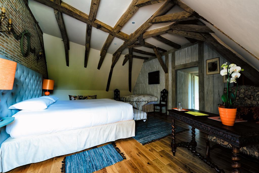 Les Chambres D'Hotes Du Chateau De Saint-Georges Δωμάτιο φωτογραφία